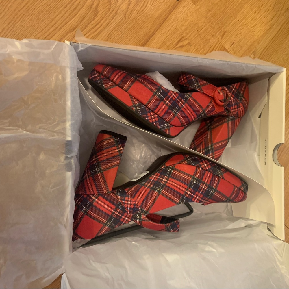 Red Plaid Platform Mary Jane Heels - Picture 12 of 12